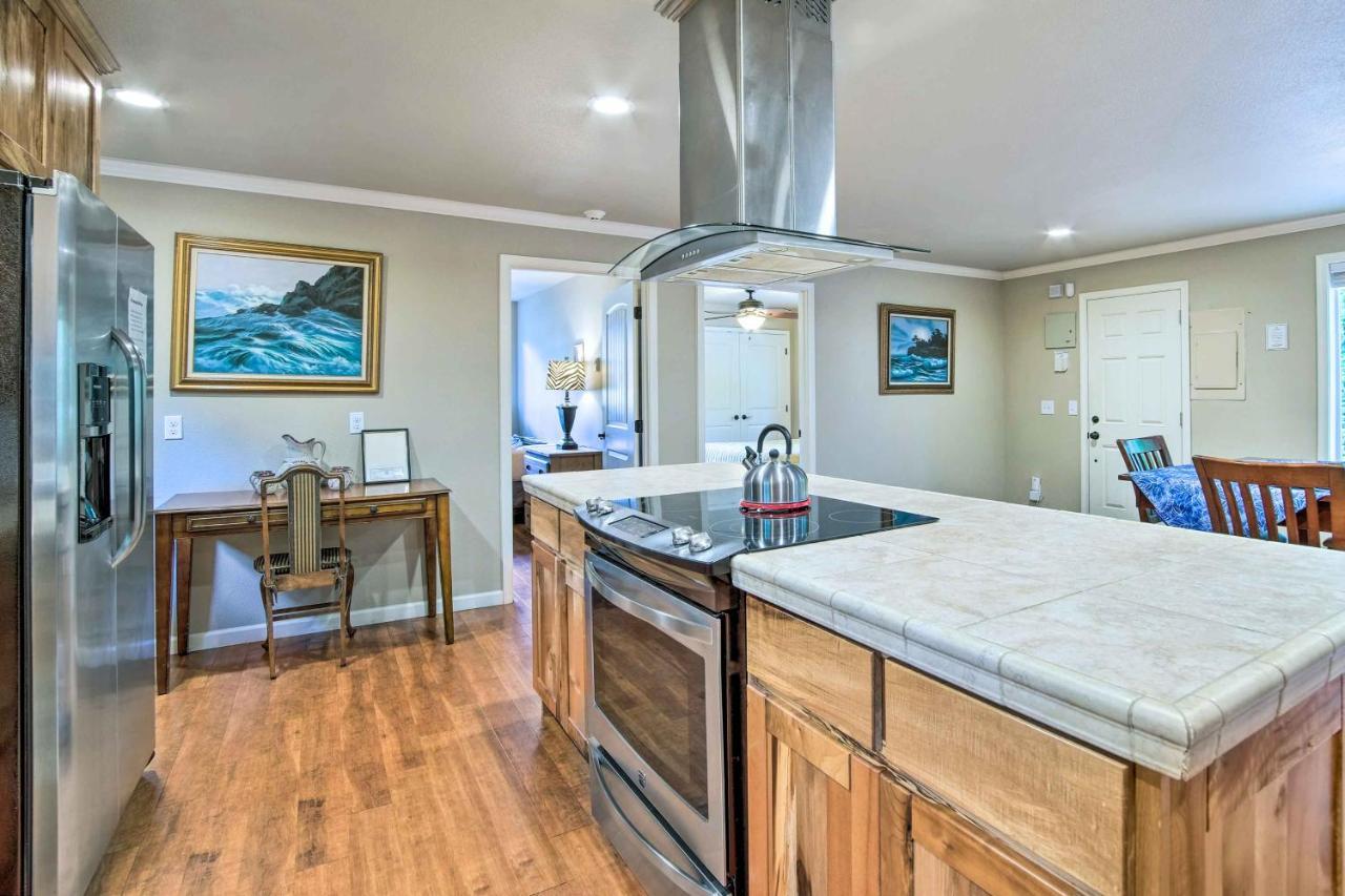 Coos Bay Retreat Less Than 2 Mi To Marina And Casino! Exterior foto
