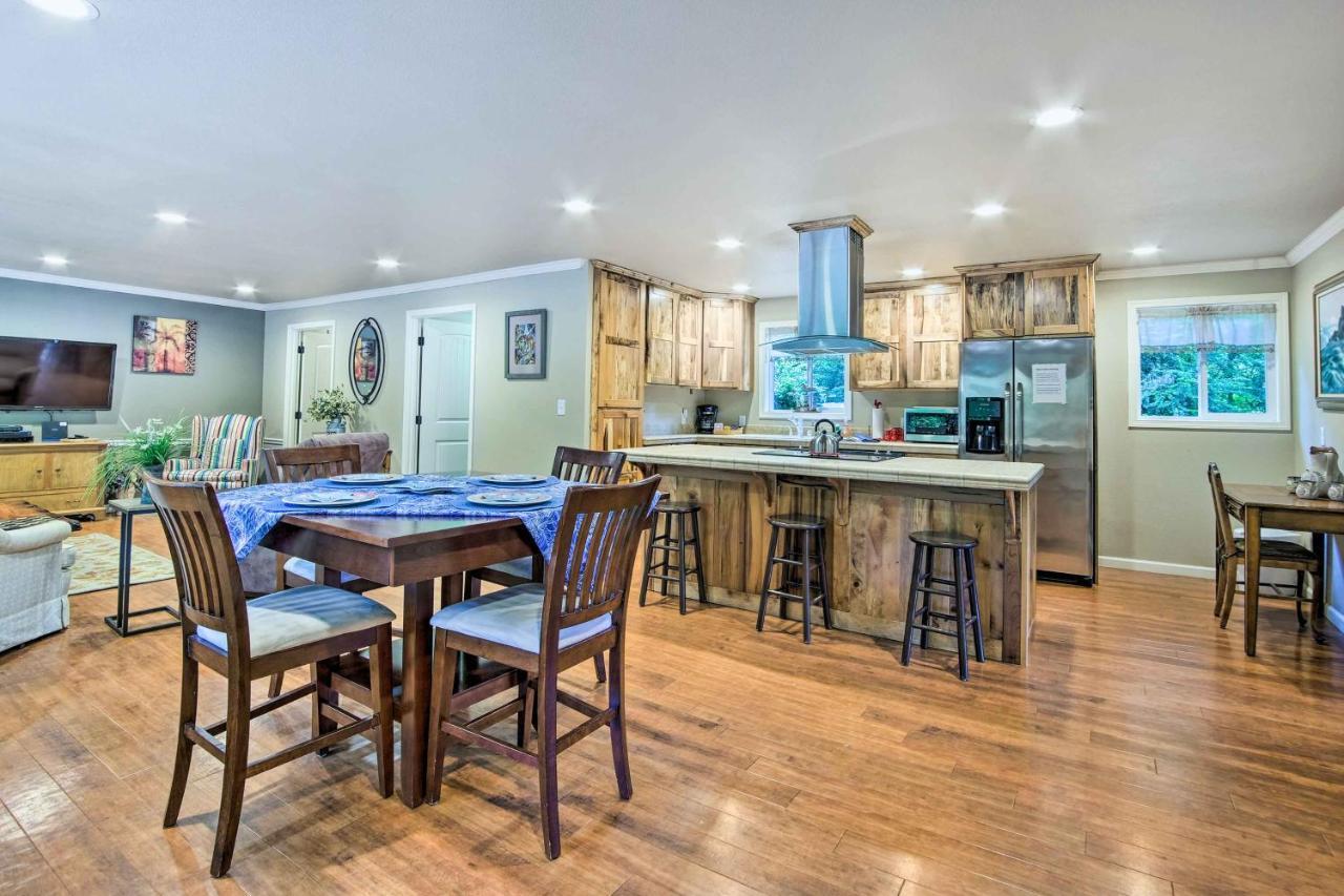 Coos Bay Retreat Less Than 2 Mi To Marina And Casino! Exterior foto