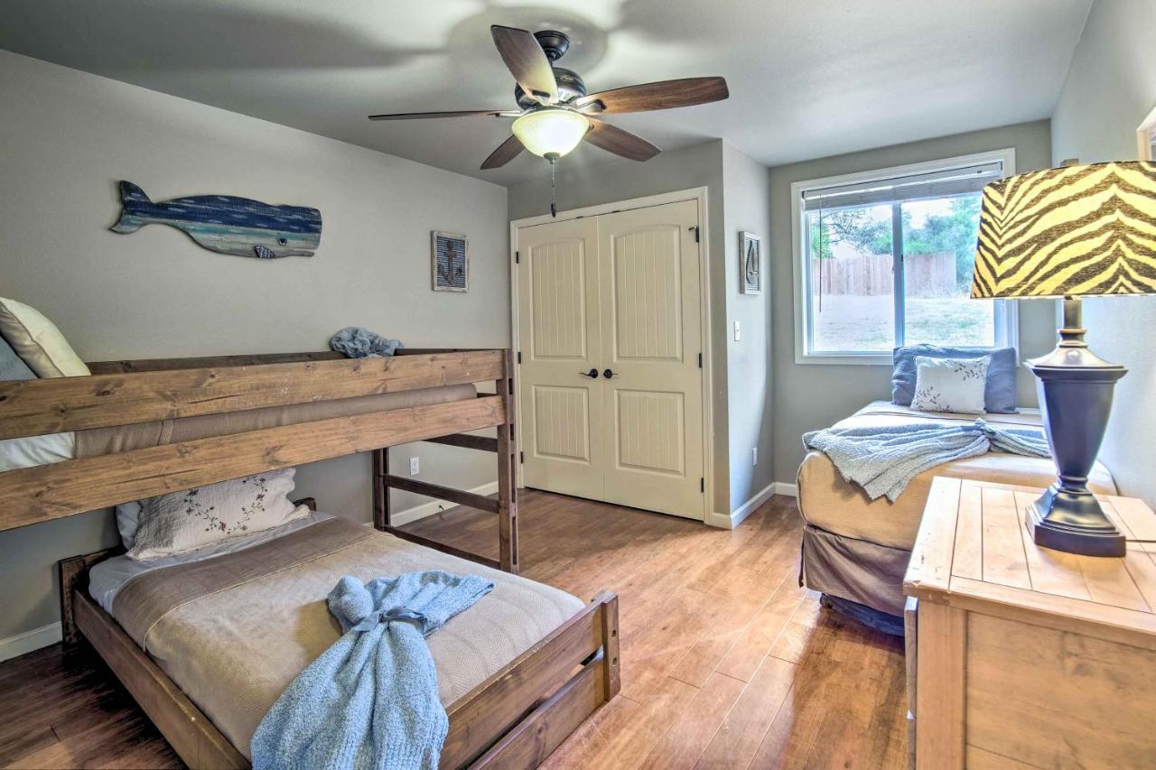 Coos Bay Retreat Less Than 2 Mi To Marina And Casino! Exterior foto